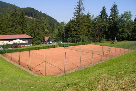 Ubytování Beskydy - Hotel v Beskydech - hřiště na tenis